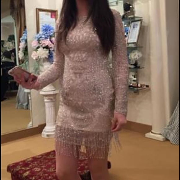 Formal dress - Picture 16 of 16